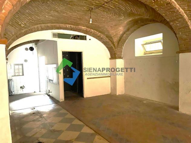 Fondo commerciale in Via dei Rossi, Siena - Foto 3