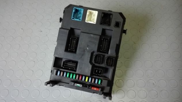Body computer Citroen C3 1.2 del 2015 (9666952180)