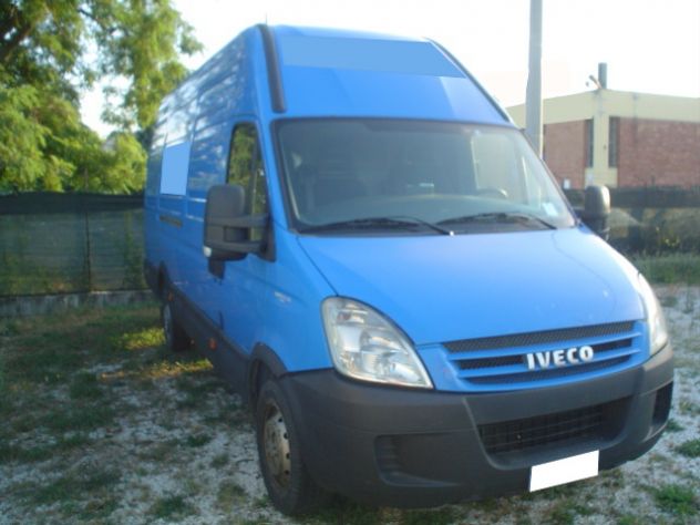 Iveco Daily IV 35S18 PL-TA Furgone
