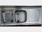 LAVELLO IN ACCIAIO INOX A 2 VASCHE.