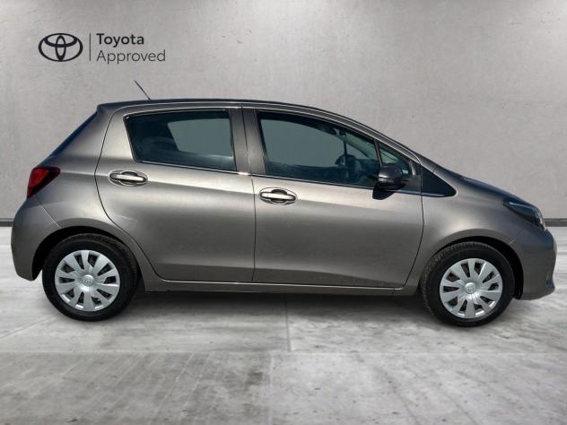 Toyota Yaris III 2015 1.0 Active 5p - Foto 4