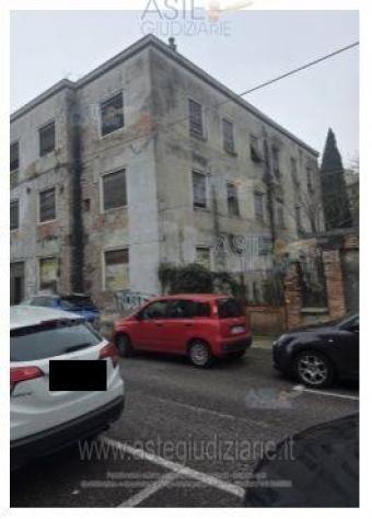 IMMOBILI-IMMOBILE RESIDENZIALE-VIA MANZONI N. 2 - Foto 2