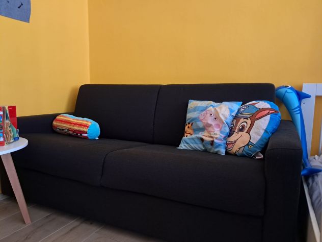 Divano letto 3 posti – come nuovo – 390€ - Foto 2
