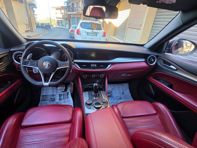 Alfa Romeo Stelvio 2.2 Turbodiesel 210 CV AT8 Q4 Executive - Foto 10