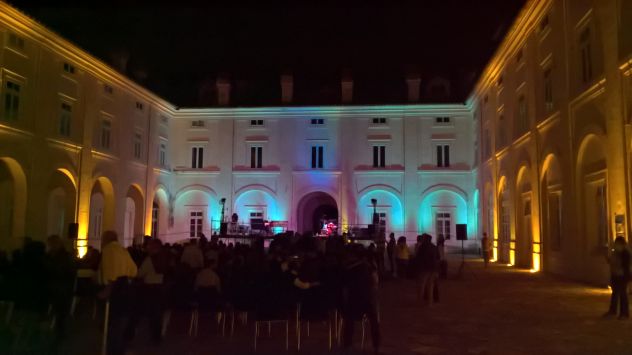 Noleggio Fari Led a batteria per Matrimoni e cerimonie - Foto 3