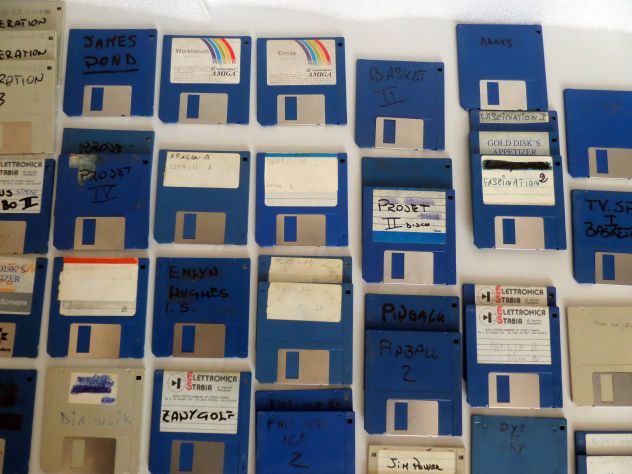 Floppy Disk per Amiga (GIOCHI) NON TESTATI da 3" (78 pz.) - Foto 4