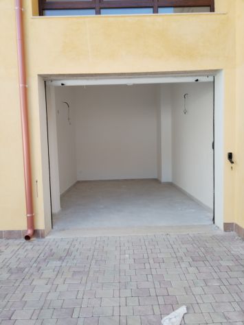 SCALA GRECA:GARAGE DI RECENTISSIMA COSTRUZIONE , 25 MQ - Foto 3