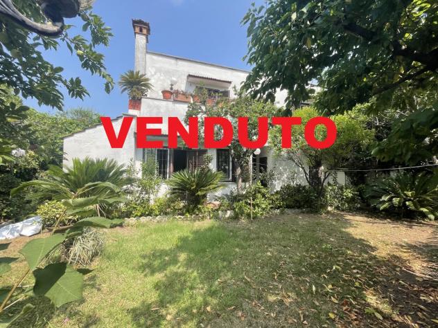 Villetta Trifamiliare - Cerveteri . Rif.: Cod. rif 3075230VRG