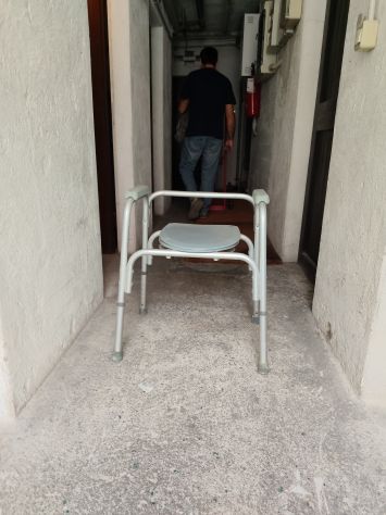 Sanitari - Seduta comoda per anziani - Foto 2