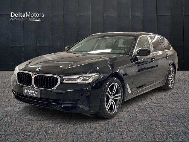 BMW Serie 5 G31 2020 Touring LCI 520d Touring mhev 48V Luxury auto