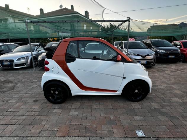 Smart ForTwo 1000 52 kW MHD cabrio Urbanrunner - Foto 5