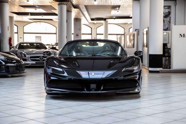 FERRARI SF90 Spider LIFT SYSTEM|CARBON+LEDS|FULL ADAS|20"|AFS| rif. 23965179 - Foto 2