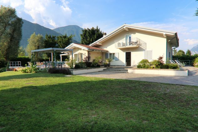 Bagolino, Ponte Caffaro la villa la piscina e il lago