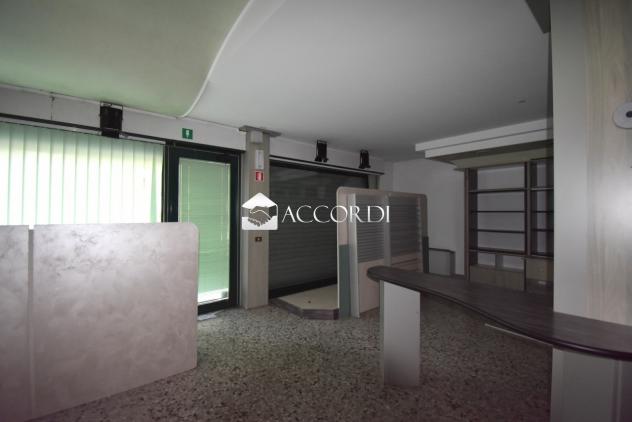 IMMOBILE COMMERCIALE di 2 vani e di 150 mq (CONEGLIANO) rif. GA23 - Foto 2