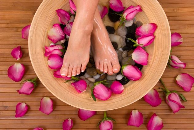TEL-3242104050-RAGAZZA ORIENTALI MASSAGGI RILASANTE DOLCE CARINA