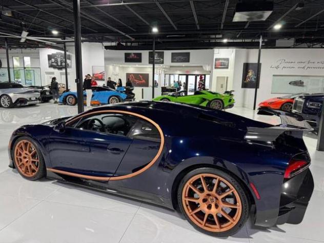 BUGATTI Chiron CHIRON PUR SPORT 8.0 W16 1500HP 1 OF 60 rif. 22744448 - Foto 4