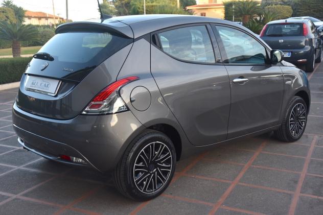 Lancia Ypsilon 1.0 Hybrid Gold - Foto 7