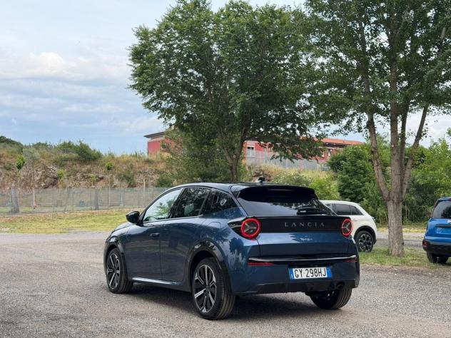 Lancia Ypsilon Ypsilon 1.2 mhev LX e-dct “blu” - Foto 4