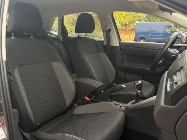 Volkswagen Polo Polo 1.0 tsi Life 95cv "SMOKY GREY MATALLIC" - Foto 8