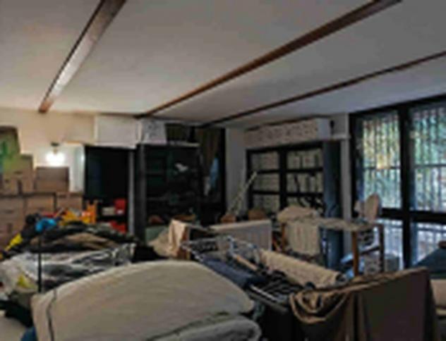 Immobile in asta di 209 m², box auto in vendita a Vergiate - Foto 7