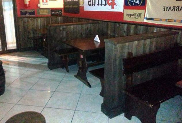Set Completi Birreria cod 654: Panche Pub Tavoli Pub Pizzeria Ristorante AFFARE