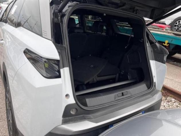 PEUGEOT - 5008 / e-5008 - 5008 Hybrid 145 e-DCS6 GT - Foto 4