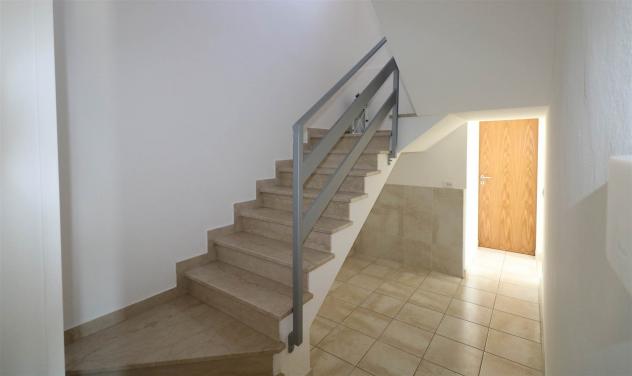 Vendita Bifamiliare da 110 mq con giardino - Foto 6