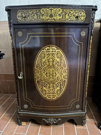 Mobile in mogano con decori in oro inizi 900