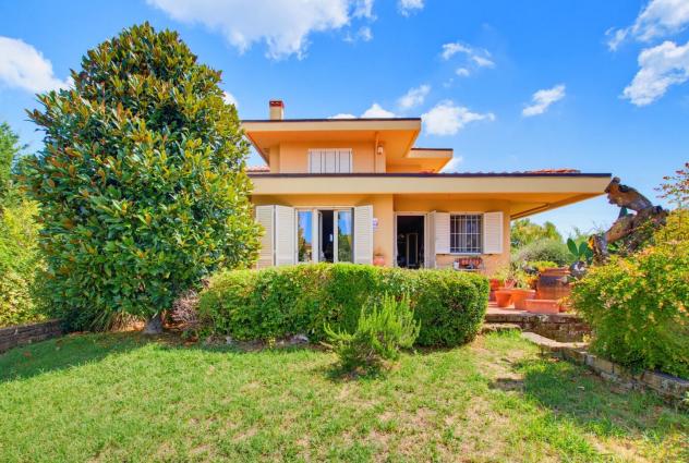 Villa in vendita a Pisa 260 mq Rif: 1432981