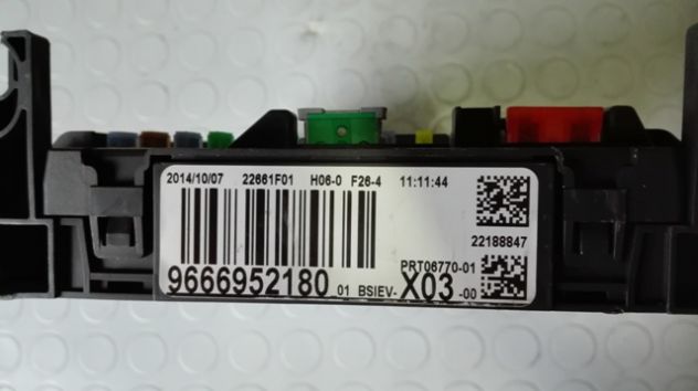 Body computer Citroen C3 1.2 del 2015 (9666952180) - Foto 3