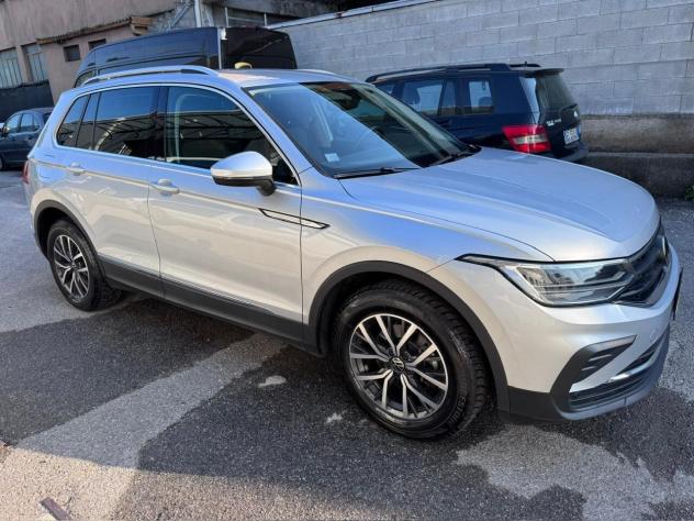 Volkswagen Tiguan 2.0 TDI 150 CV SCR DSG Elegance*EURO6 - Foto 3