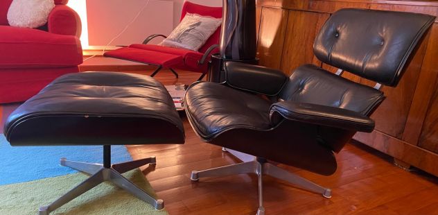 Vendo poltrona pelle design Vitra