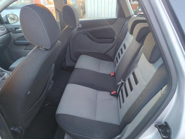 Ford Focus 1.6 TDCi (110CV) SW - Foto 9
