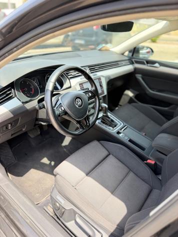 Volkswagen Passat Variant 1.6 TDI SCR DSG Business BMT - Foto 9