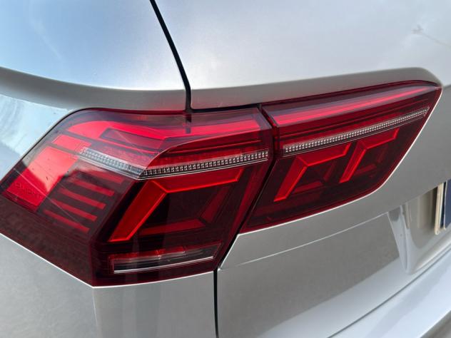 Volkswagen Tiguan Tiguan 2.0 TDI 150 CV SCR DSG 4MOTION Elegance - Foto 8