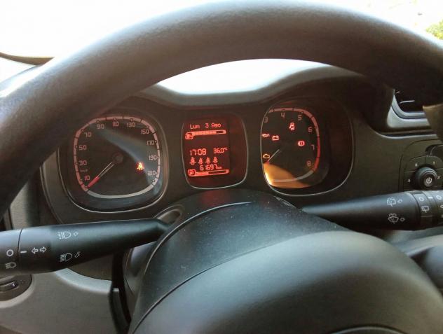 Fiat Panda 1.0 FireFly S&S Hybrid City Life - Foto 8