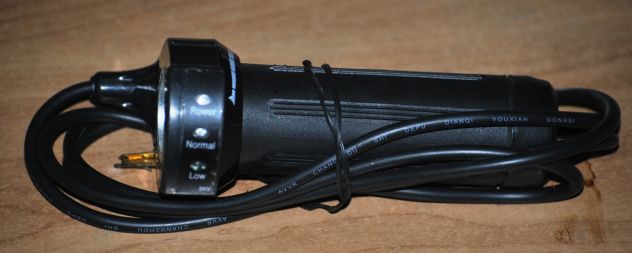 acceleratore con led spia di carica v 36