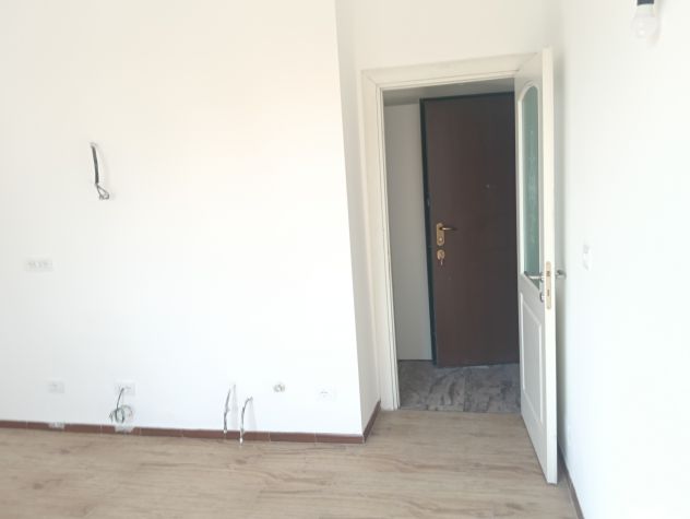 A PARABIAGO, a pochi passi del centro vendesi 3 locali con doppi servizi - Foto 4