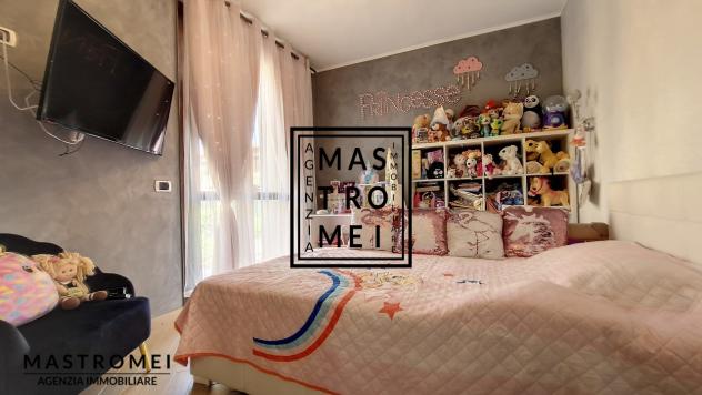 VILLA A SCHIERA di 7 vani e di 120 mq (PESCIA) rif. 3452 - Foto 12