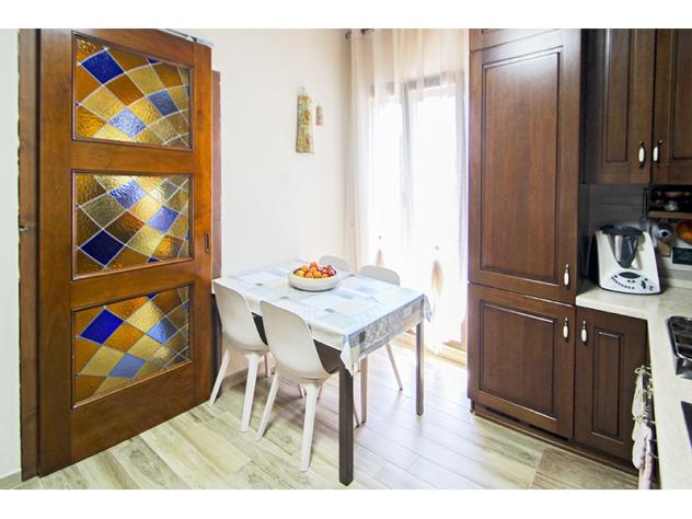 APPARTAMENTO su due livelli con BOX AUTO - Foto 6