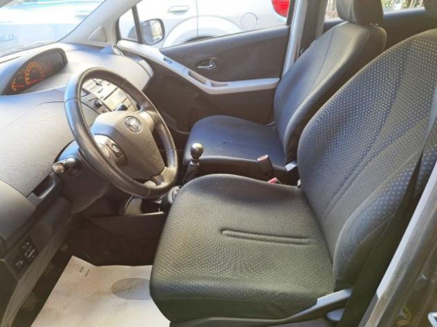 TOYOTA Yaris 1.3 5 porte Sol rif. 23719367 - Foto 5