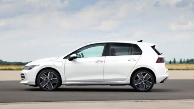 VOLKSWAGEN Golf 1.5 TSI eHybrid DSG Edition Plus rif. 23261677