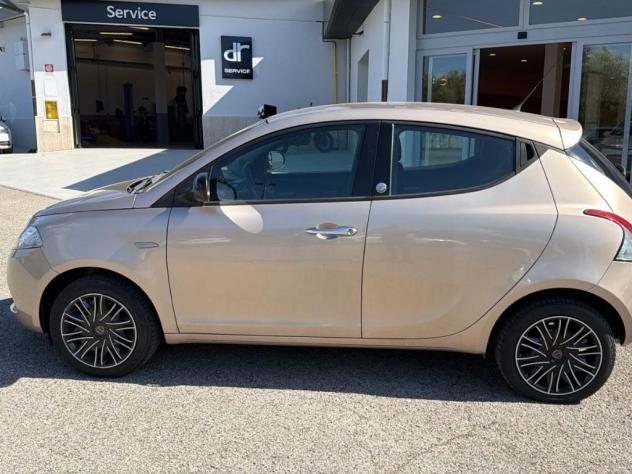 Lancia Ypsilon III 2015 1.2 Gold ecochic Gpl 69cv my19 - Foto 7