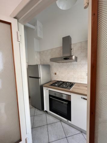 APPARTAMENTO di 5 vani e di 100 mq (BOLOGNA) rif. MARZ9_1 - Foto 9