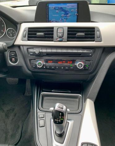 BMW 320 d xDrive Touring automatico pelle totale rif. 24031819 - Foto 9