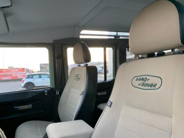 LAND ROVER Defender 110 2.2 TD4 Station Wagon Heritage Edition 7 posti rif. 24157264 - Foto 7