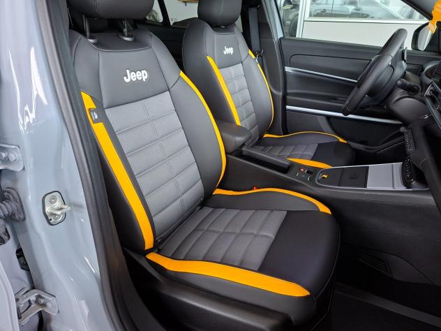 Jeep Avenger 1.2 Turbo 136 CV MHEV 4xe The North Face - Foto 8
