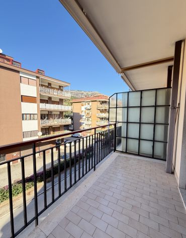 APPARTAMENTO PANORAMICO CON BOX AUTO A MATIERNO - Foto 7