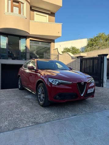 Alfa Romeo Stelvio 2.2 Turbodiesel 180 CV AT8 Q4 Business - Foto 3
