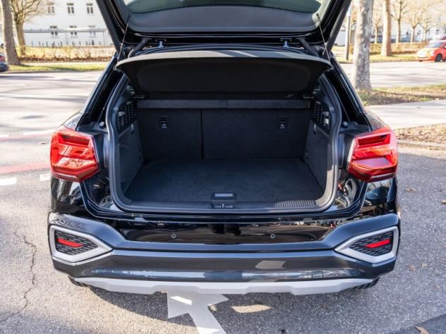 AUDI Q2 Q2 35 TFSI S tronic S line Edition - Foto 8